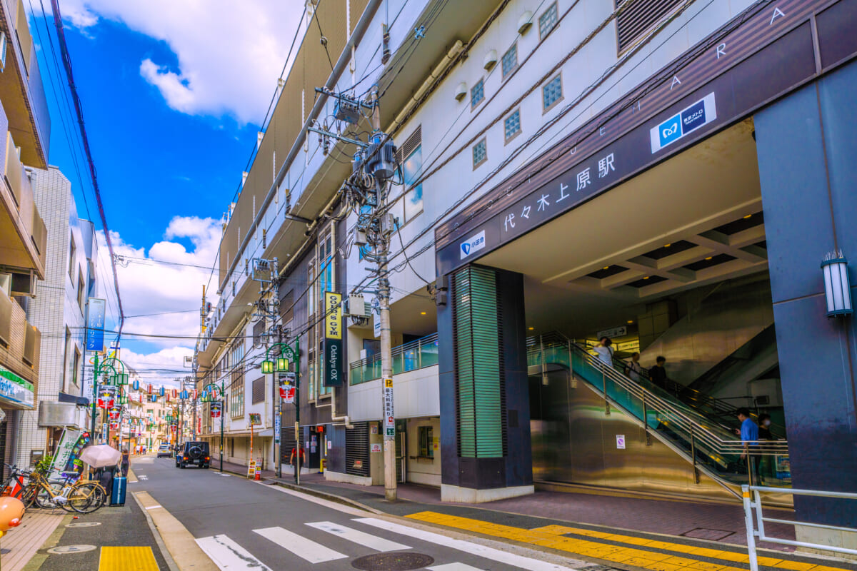 新宿へ直通＆千代田線の始発駅！都心へ快適にアクセス
